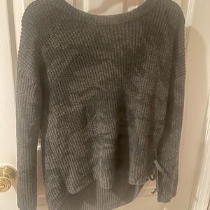 Vintage Havana | camo sweater